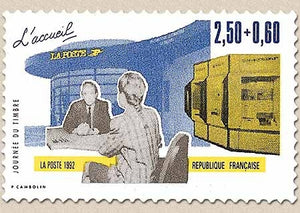 Journée du Timbre. Les Métiers de la Poste. L'acceuil des usagers  2f.50 + 60c. Bleu, gris et jaune Y2743